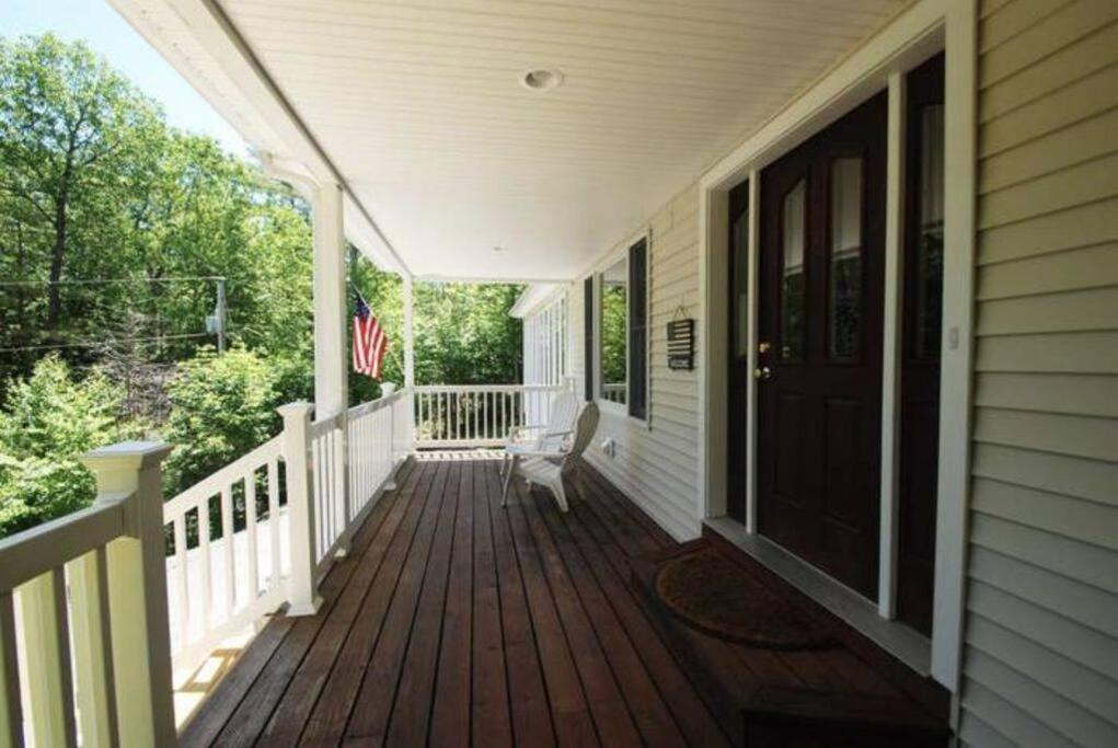 Beautiful Spacious Home W/ Game Room. ギルフォード エクステリア 写真